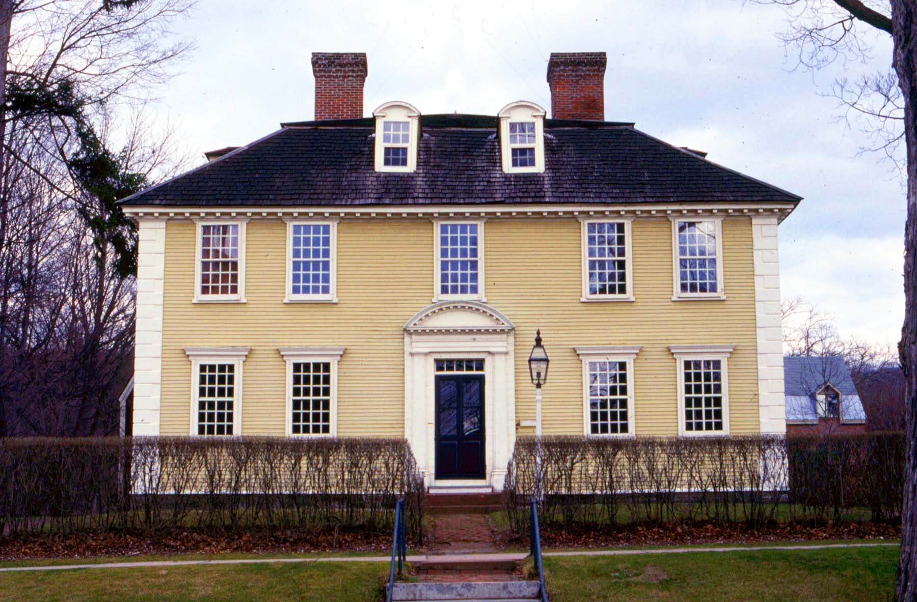 Georgian Antique Homes