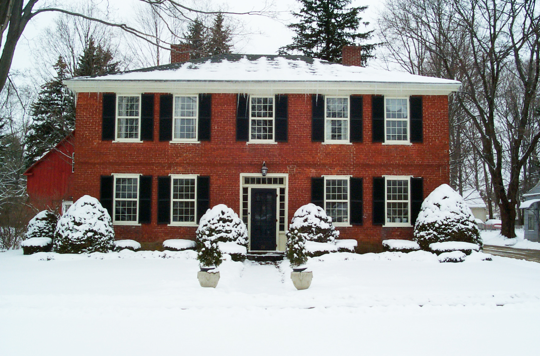 Taking Care Of Your Old Place Old House Friendly Solutions For Increased Energy Efficiency Reading Room Antique Homes